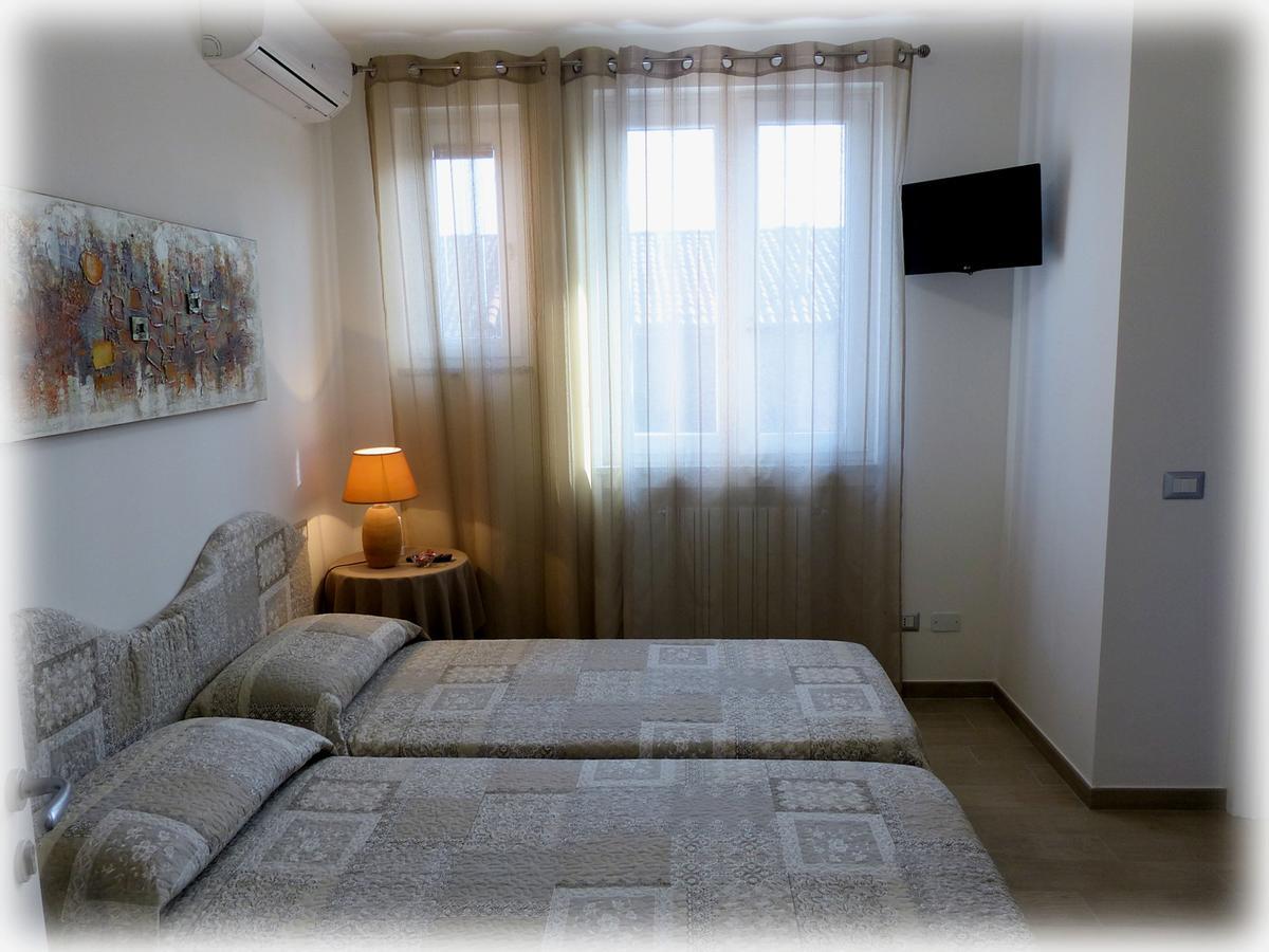 Marinella Guest House Cornale Extérieur photo